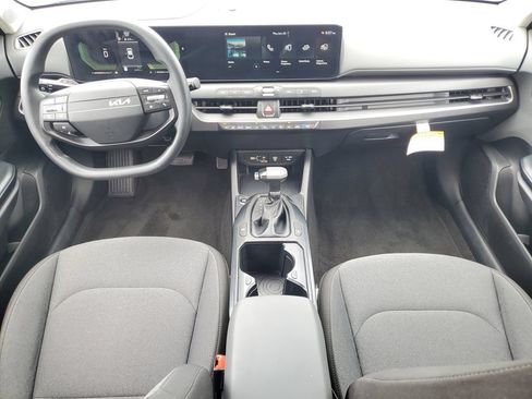 Used 2025 Kia K4 FWD image 22