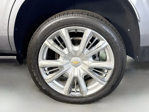 Used 2021 Chevrolet Tahoe High Country w/ Premium Package RWD image 37