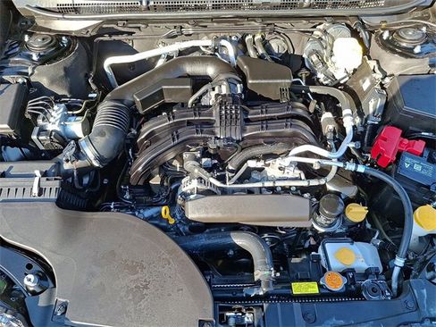 Used 2025 Subaru Outback Premium image 28