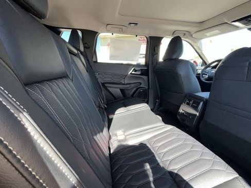 New 2026 Mitsubishi Outlander SEL FWD image 15