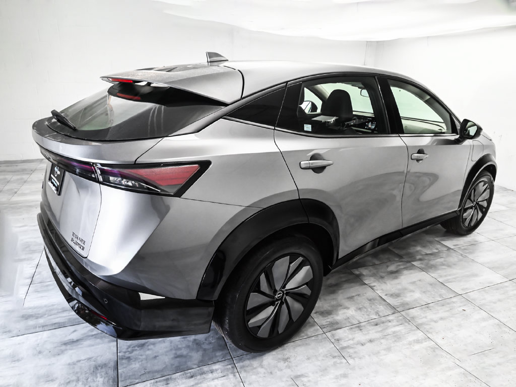 Used 2023 Nissan Ariya AWD image 6