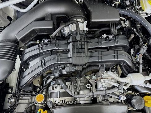 Used 2025 Subaru Crosstrek 2.0i Premium image 29