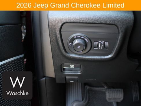 Used 2026 Jeep Grand Cherokee Limited w/ Trailer Tow Package AWD/4WD image 27
