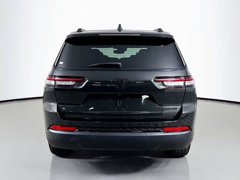 Used 2024 Jeep Grand Cherokee L Limited w/ Black Appearance Package image 6