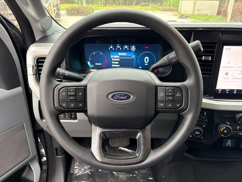 New 2026 Ford F250 XLT w/ XLT Premium Package AWD/4WD image 16