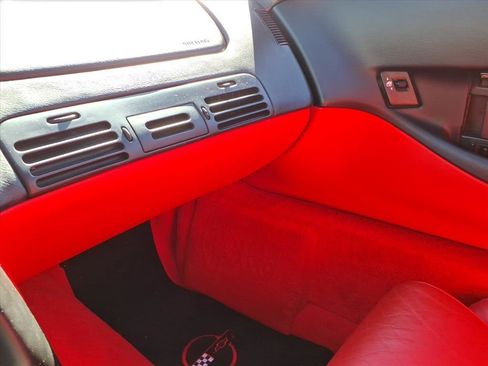 Used 1996 Chevrolet Corvette Coupe image 24