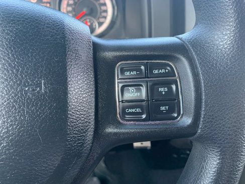 Used 2018 RAM 1500 Express RWD image 14