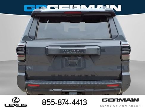 Used 2025 Toyota 4Runner TRD Sport Premium AWD/4WD image 8