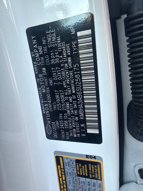 Used 2025 Hyundai Kona SE FWD image 14