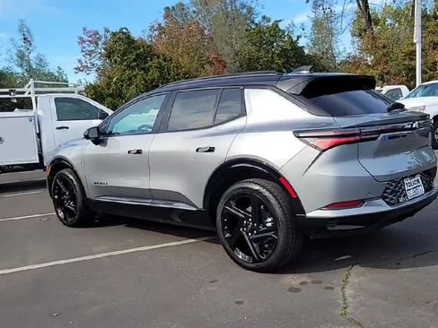 New 2026 Chevrolet Equinox EV RS image 6