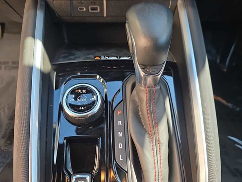 Used 2023 Chevrolet Colorado Z71 w/ Z71 Convenience Package 2 image 17