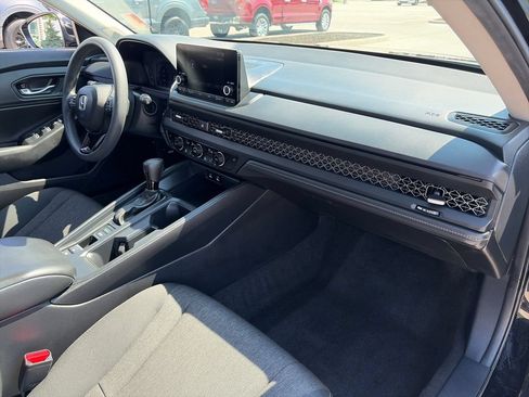Used 2024 Honda Accord EX image 10