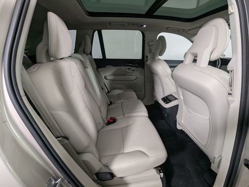 Used 2017 Volvo XC90 T6 Momentum w/ Vision Package AWD/4WD image 35