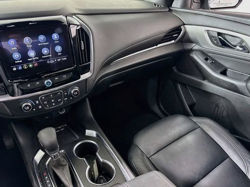 Used 2022 Chevrolet Traverse LT AWD/4WD image 21