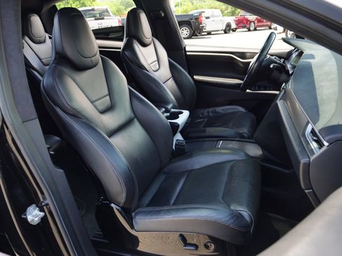 Used 2016 Tesla Model X 90D AWD/4WD image 33
