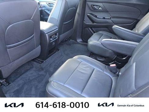 Used 2022 Chevrolet Traverse LT image 20