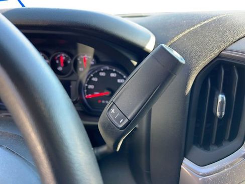 Used 2024 Chevrolet Silverado 2500 Custom w/ Custom Value Package image 15