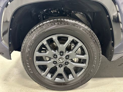 Used 2025 Toyota Tundra Platinum AWD/4WD image 68