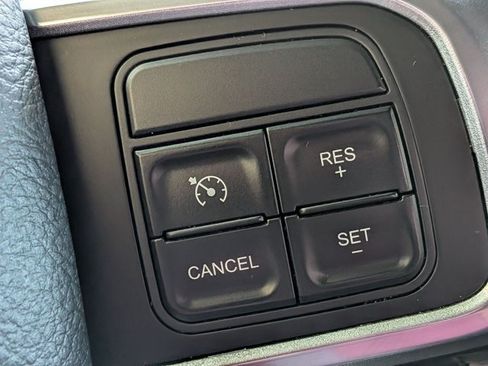 Used 2020 RAM 2500 Laramie AWD/4WD image 12