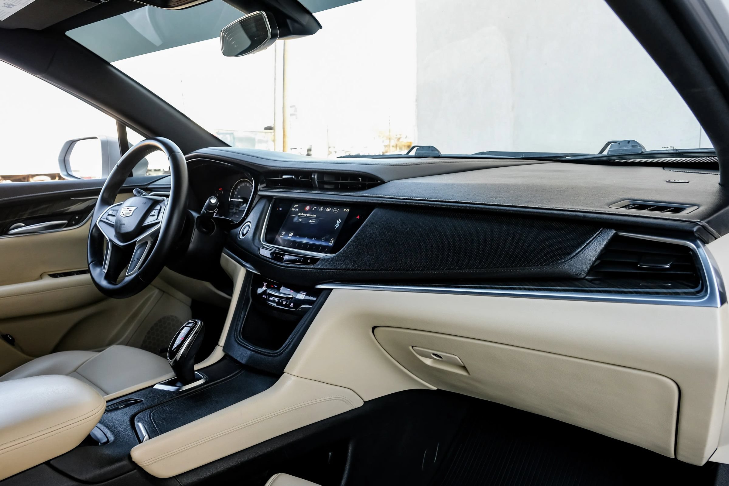 Used 2018 Cadillac XT5 FWD image 14
