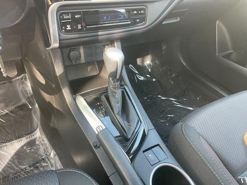Used 2017 Toyota Corolla LE FWD image 22