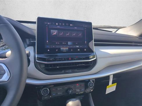 New 2026 Jeep Compass Limited AWD/4WD image 10