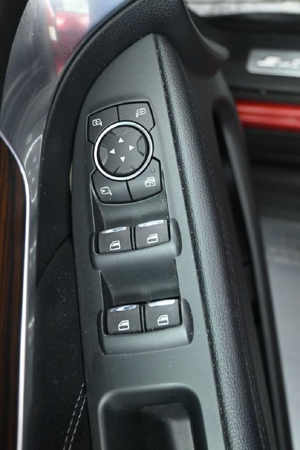 Certified 2019 Ford Explorer Limited w/ Ford Safe & Smart Package AWD/4WD image 7