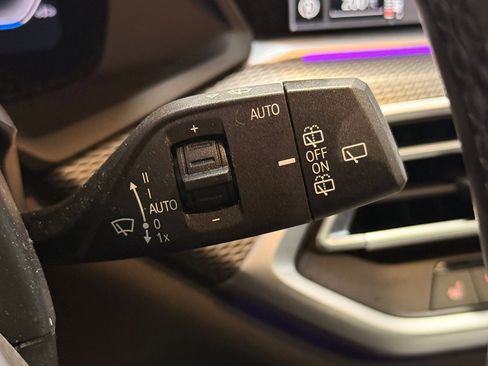 Used 2022 BMW X5 xDrive40i image 18