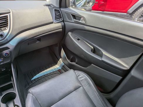 Used 2018 Hyundai Tucson SEL Plus FWD image 18
