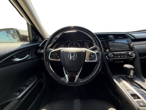 Used 2019 Honda Civic EX image 12