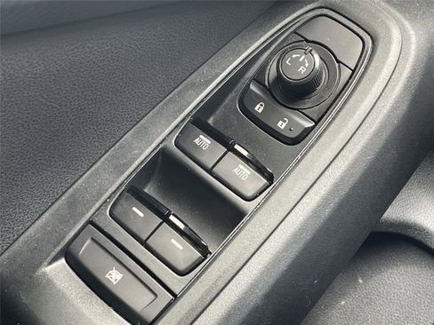 Certified 2024 Subaru Crosstrek 2.0i Premium AWD/4WD image 19