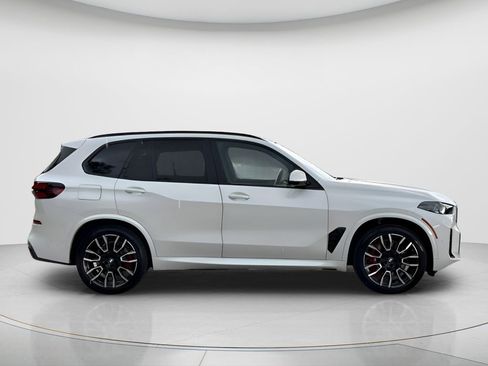 New 2026 BMW X5 xDrive50e w/ M Sport Package AWD/4WD image 4