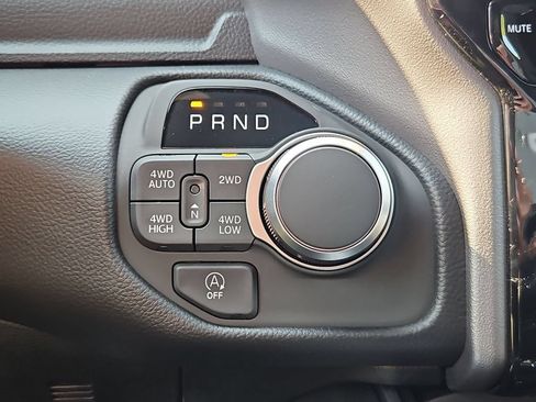 New 2026 RAM 1500 Big Horn AWD/4WD image 27