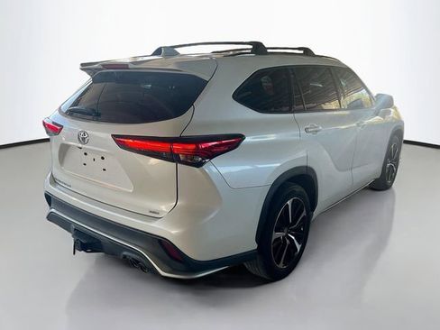 Used 2021 Toyota Highlander XSE image 7