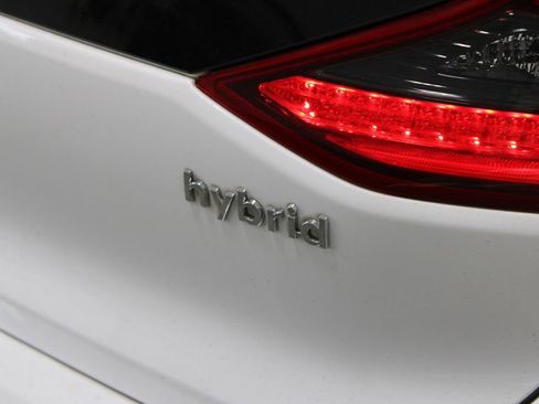 Used 2019 Hyundai Ioniq SEL image 13