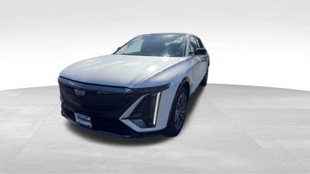 Certified 2024 Cadillac Lyriq Sport AWD/4WD image 2