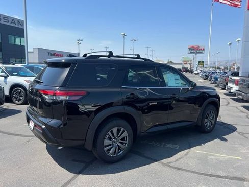 New 2026 Nissan Pathfinder SV w/ Cargo Package AWD/4WD image 13