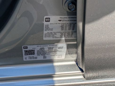 Used 2026 GMC Sierra 2500 AT4X AWD/4WD image 47