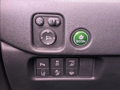 Used 2025 Honda Ridgeline TrailSport image 16