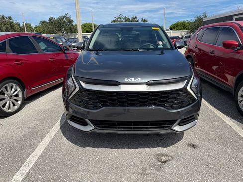 Used 2023 Kia Sportage EX FWD image 2