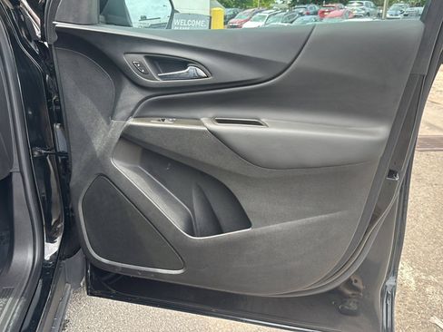 Used 2023 Chevrolet Equinox LT FWD image 18