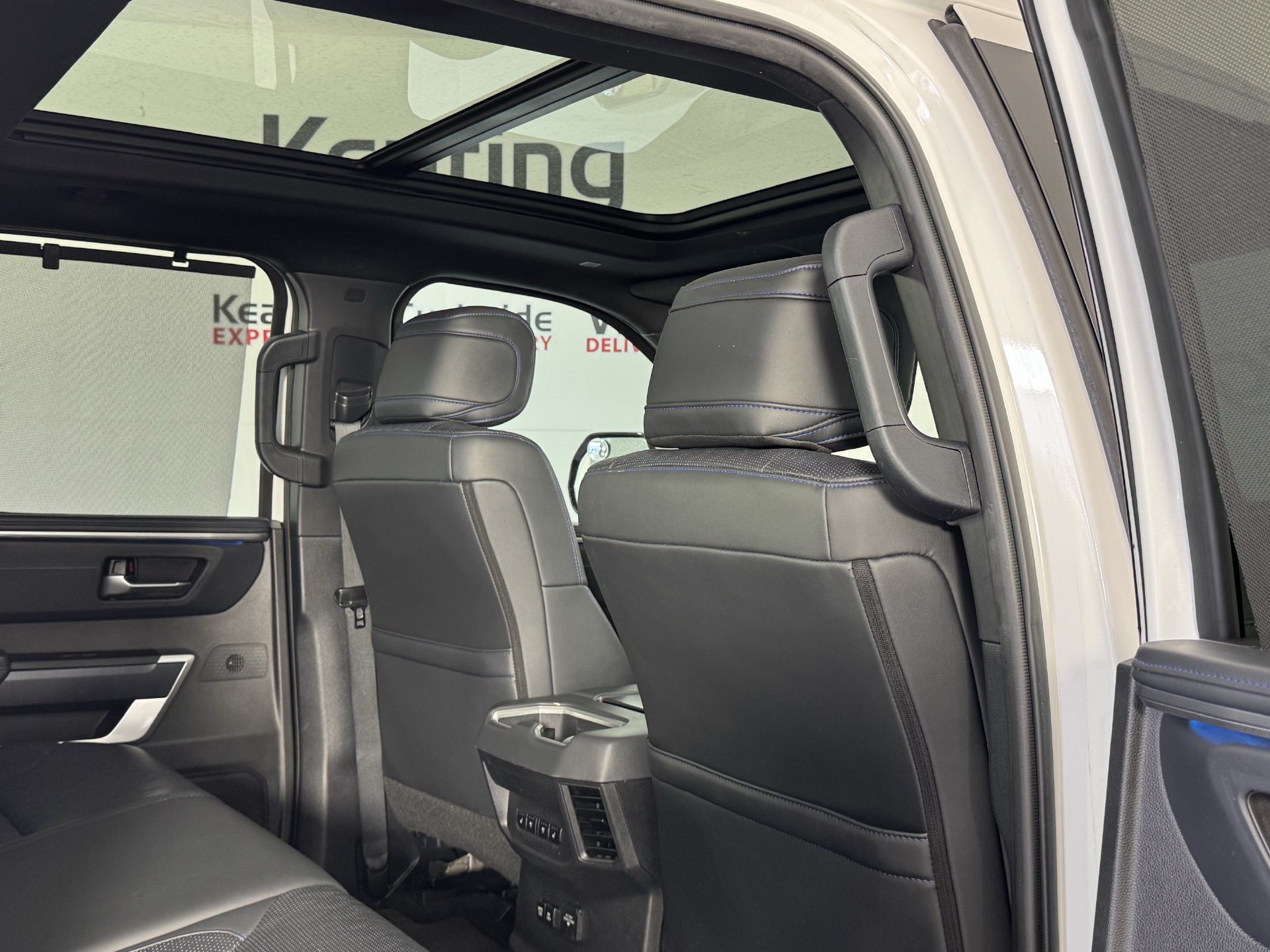 Used 2024 Toyota Tundra Platinum AWD/4WD image 19