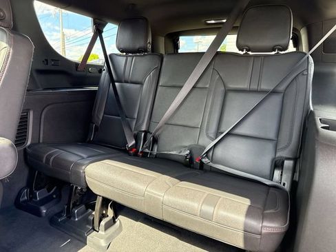 Used 2023 Chevrolet Suburban RST w/ Luxury Package AWD/4WD image 24