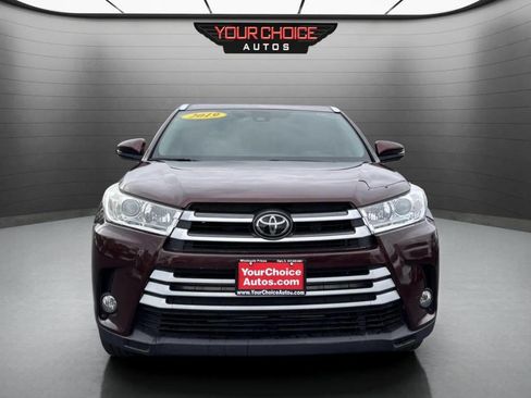 Used 2019 Toyota Highlander XLE image 8