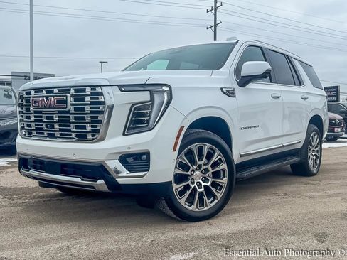 Used 2025 GMC Yukon Denali image 2