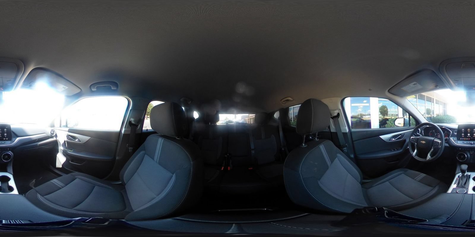 Used 2025 Chevrolet Blazer LT FWD image 43