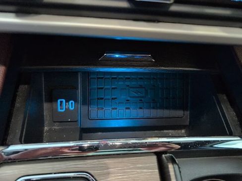 Certified 2024 Ford Expedition Limited AWD/4WD image 23