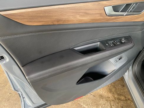 New 2026 Volkswagen Atlas SE image 13