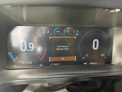 Used 2023 Ford F150 Lariat AWD/4WD image 4