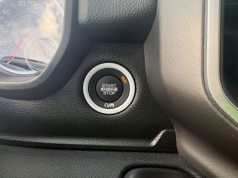 Used 2021 RAM 1500 Big Horn AWD/4WD image 34